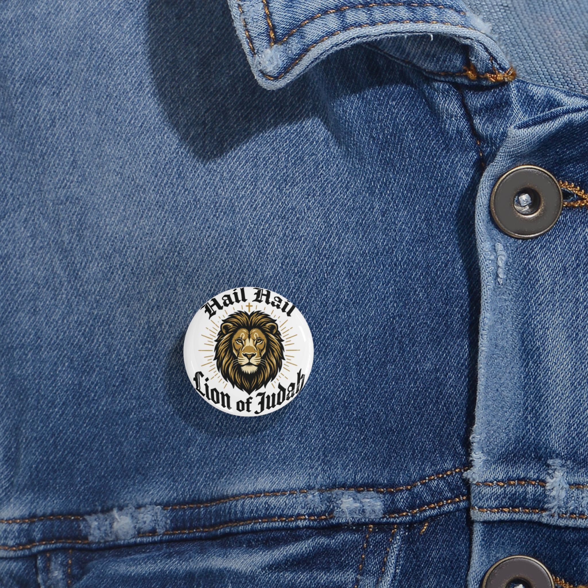 Lion of Judah Round Pin — "Hail Hail" Christian Faith Pin Badge